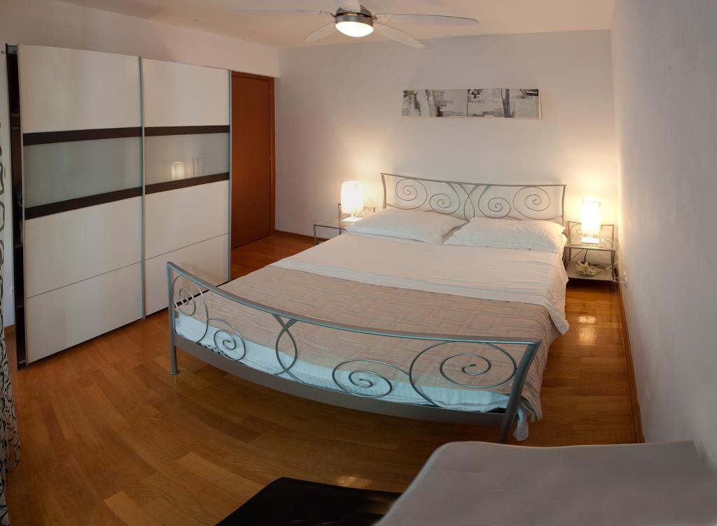 Residence Apartments Anamaria Podstrana Buitenkant foto