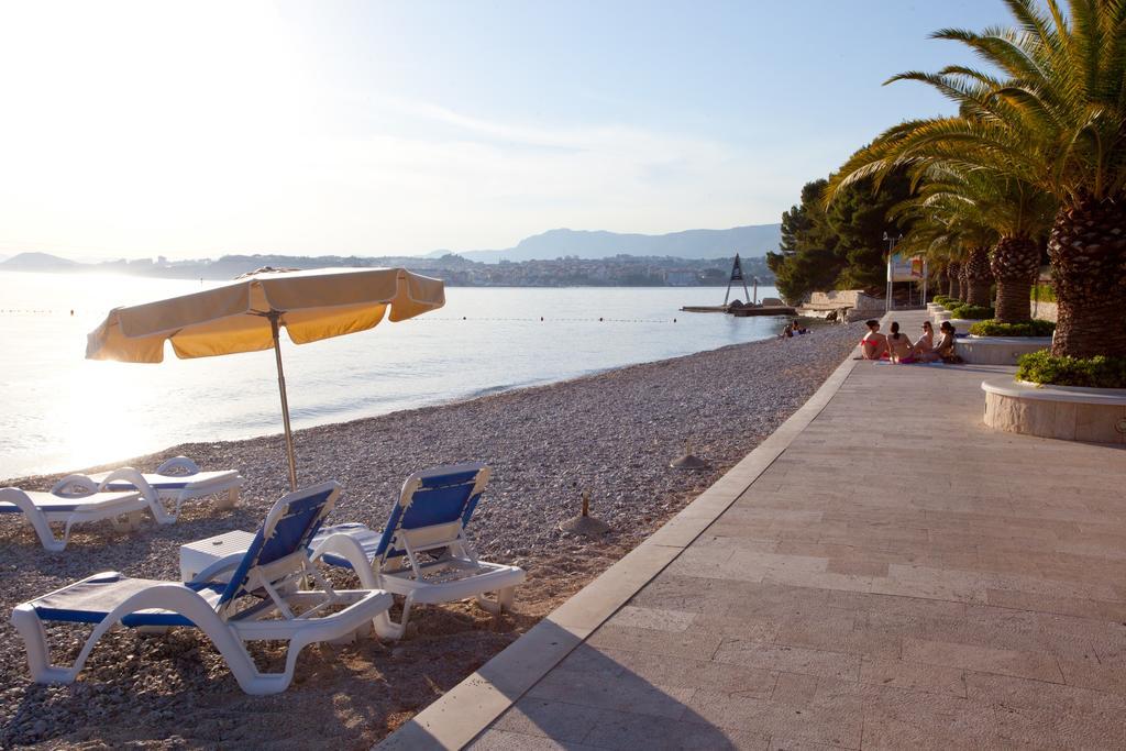 Residence Apartments Anamaria Podstrana Buitenkant foto