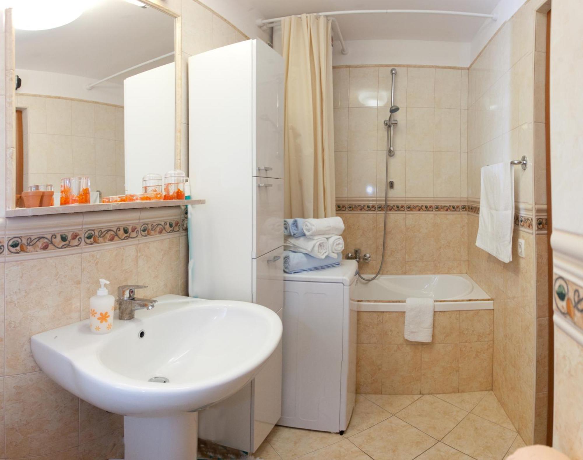 Residence Apartments Anamaria Podstrana Buitenkant foto